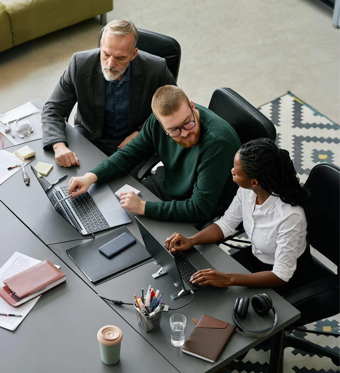 B2B team reviewing their NetSuite commercial model — companies, catalogues and tiered pricing